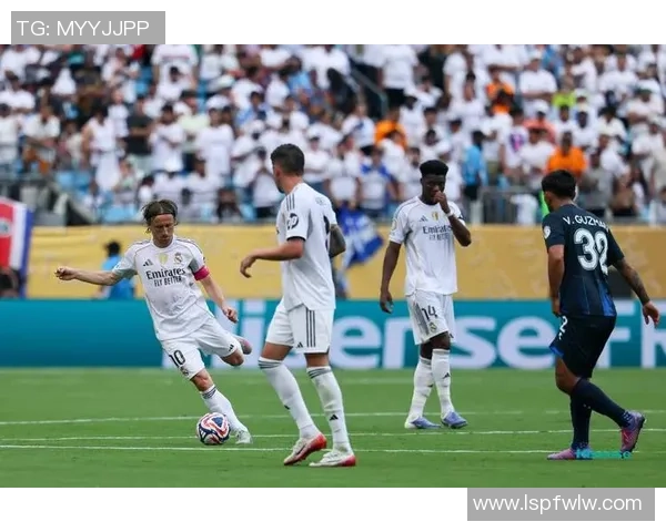 皇马迎战萨雷斯期待精彩对决球迷热情高涨助力球队争胜